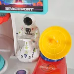 MŰANYAGJÁTÉK űrhajós zenélő, világító  asztal szett